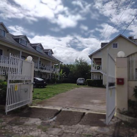 Club Caribbean Apartments Runaway Bay Zewnętrze zdjęcie