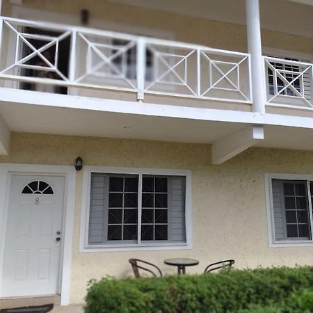 Club Caribbean Apartments Runaway Bay Zewnętrze zdjęcie