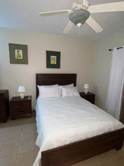 Club Caribbean Apartments Runaway Bay Zewnętrze zdjęcie