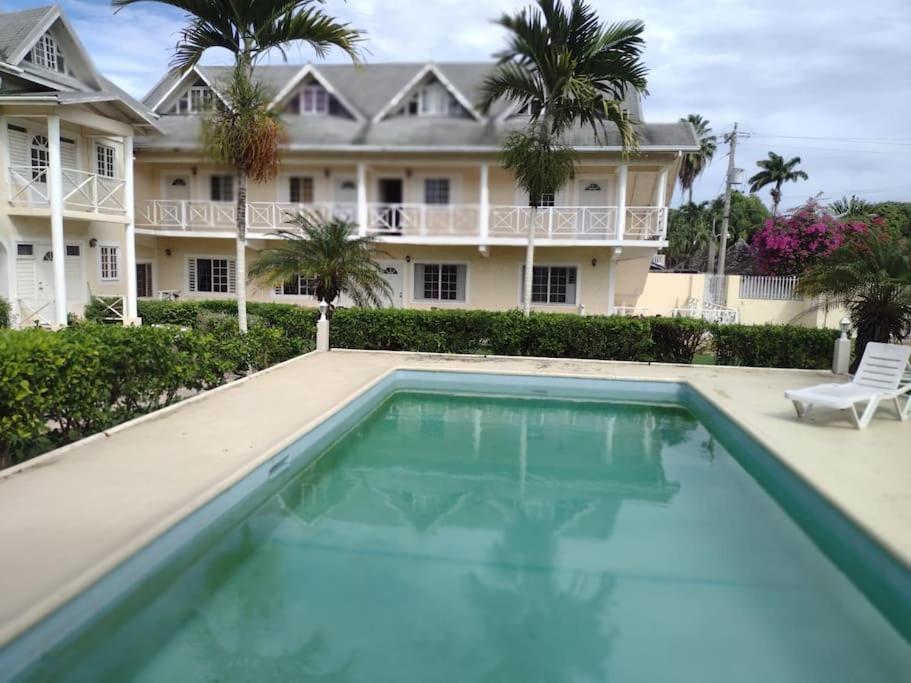 Club Caribbean Apartments Runaway Bay Zewnętrze zdjęcie