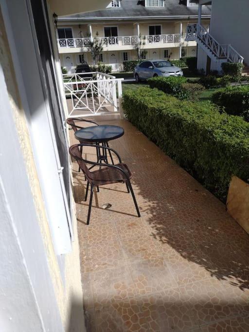Club Caribbean Apartments Runaway Bay Zewnętrze zdjęcie